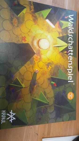 Waldschattenspiel/ Le jeu d`obres en forét